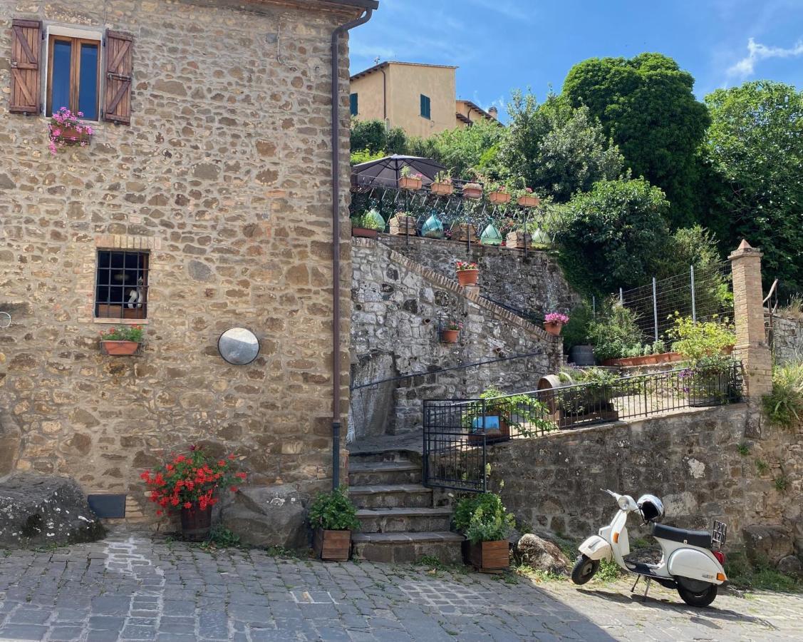 Villa Panoramic Nest In Montalcino Exterior foto